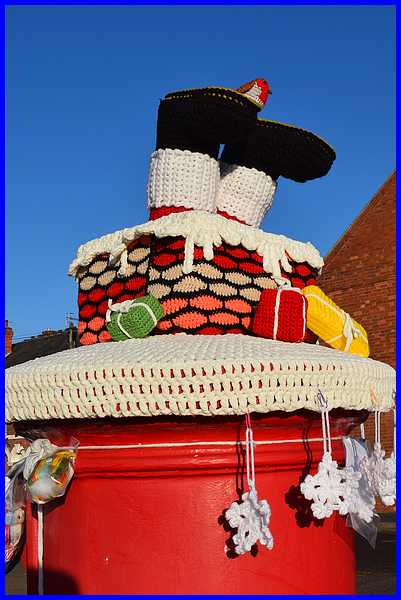 Post Box Topper 2022