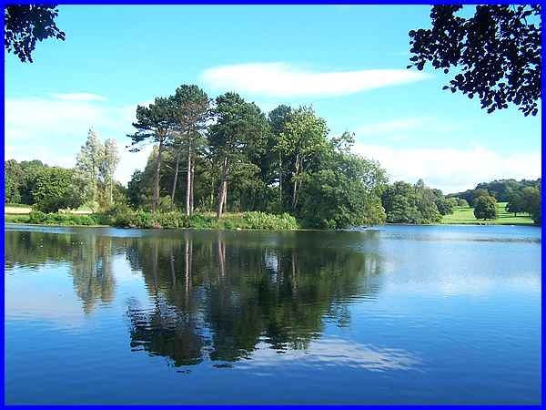 Locko Park Lake