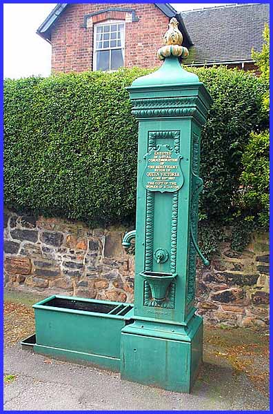 Victorian Pump
